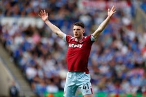 Man Utd plan 'two-player  exchange deal' to hijack Arsenal's pursuit for Declan Rice at 11th hour