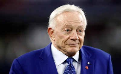 Jerry Jones Shares Emotional Message with Struggling Dallas Cowboys