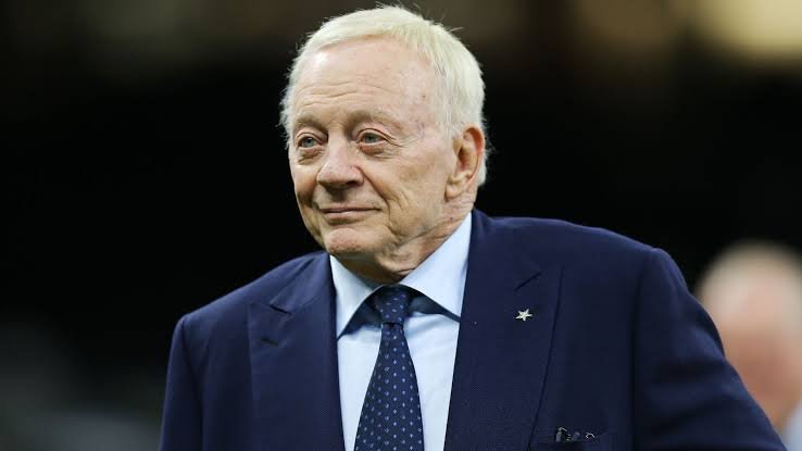 Jerry Jones says the Dallas Cowboys locker room is not lost.