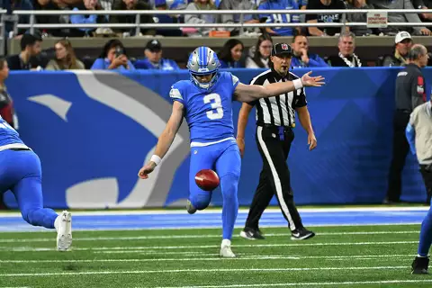 After a strong regular season with a 15-2 record, several Detroit Lions players