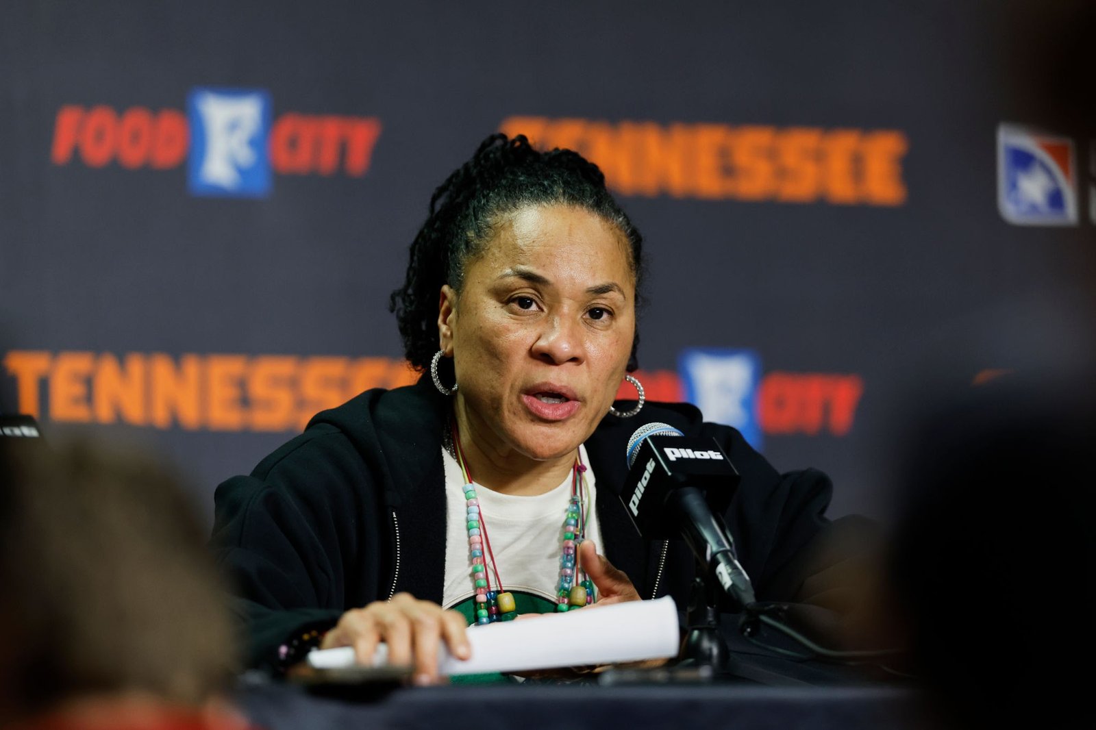 Dawn Staley Appeals to NCAA Selection Committee for South Carolina's No. 1 Seed